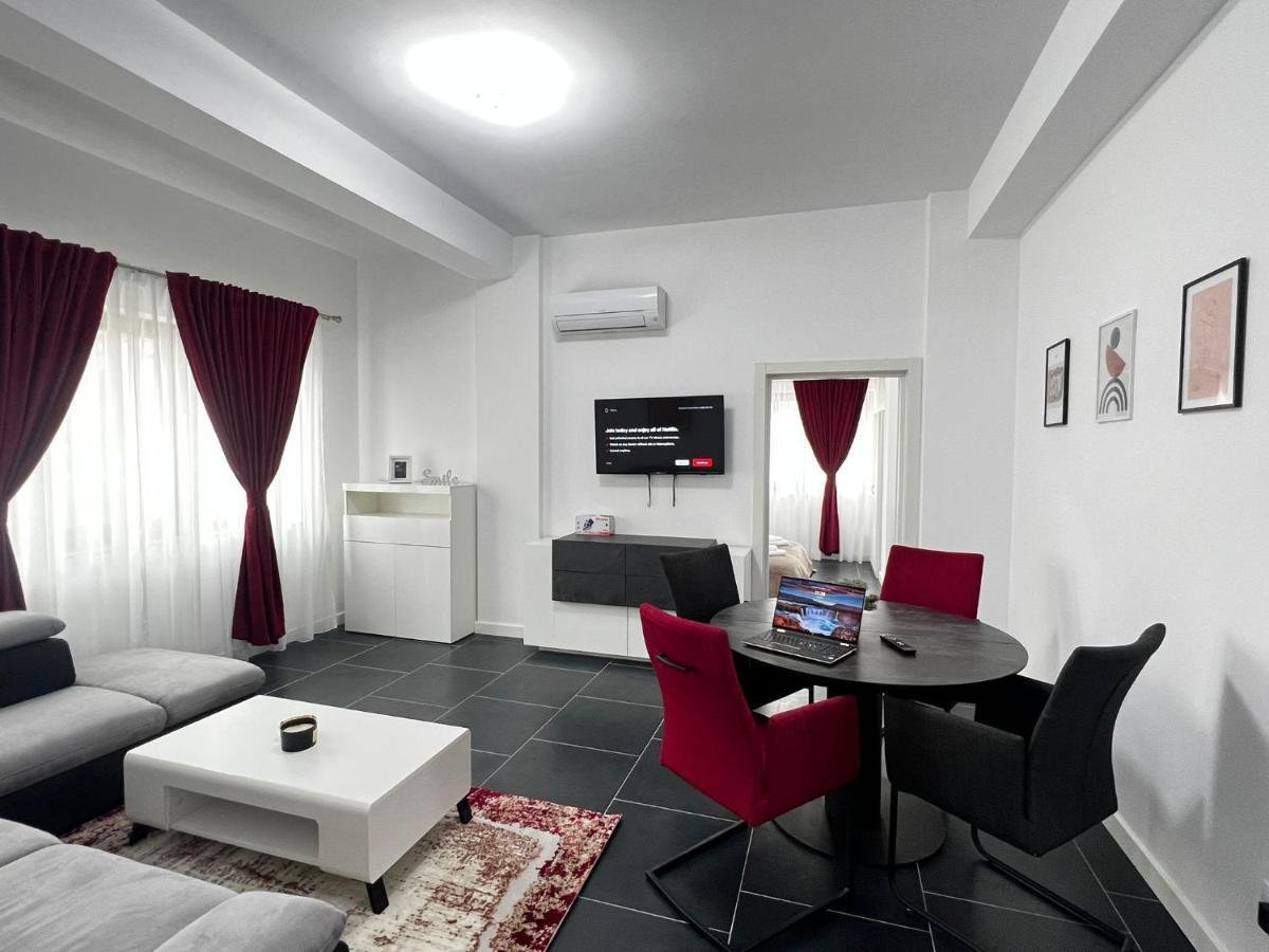 Marvellous Aparthotel With Master Apartments Suceava Extérieur photo