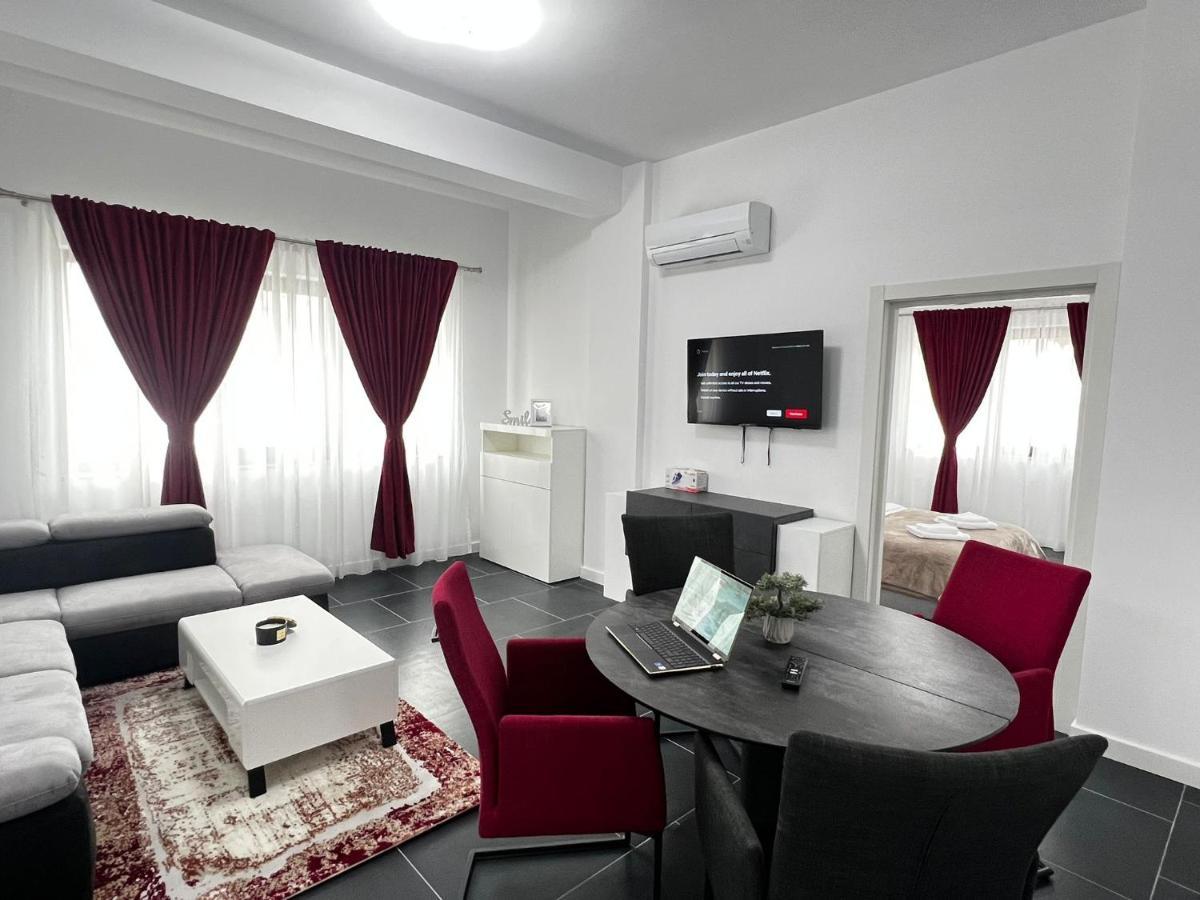 Marvellous Aparthotel With Master Apartments Suceava Extérieur photo