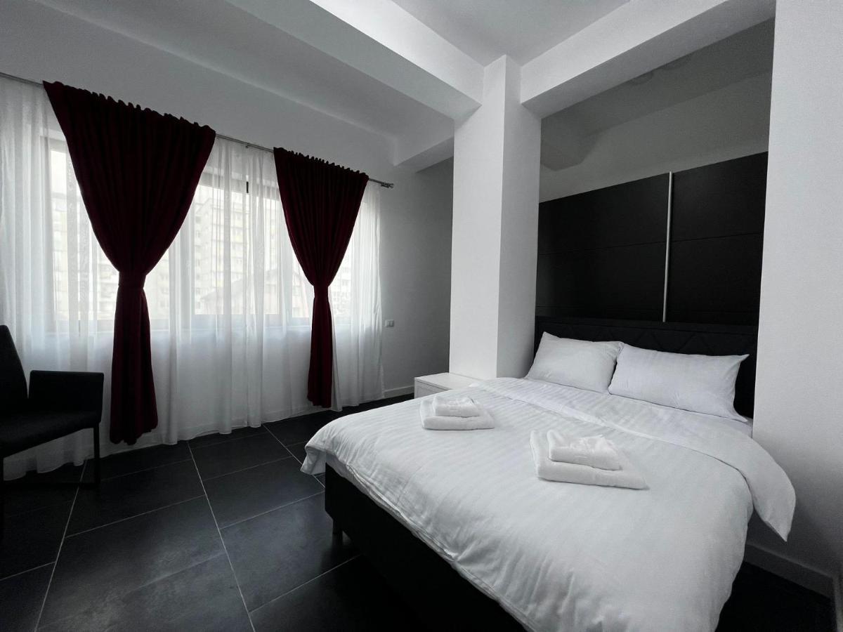 Marvellous Aparthotel With Master Apartments Suceava Extérieur photo