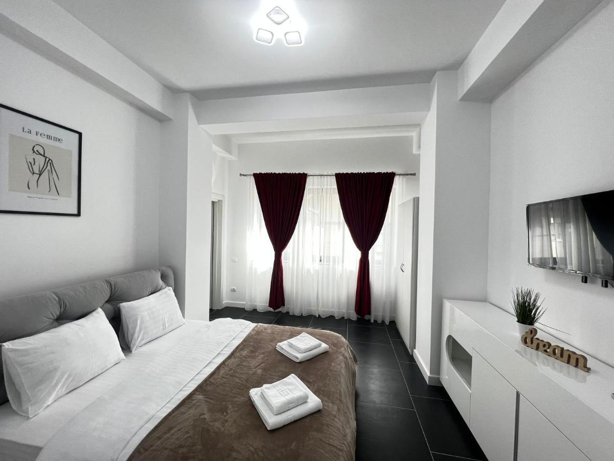 Marvellous Aparthotel With Master Apartments Suceava Extérieur photo