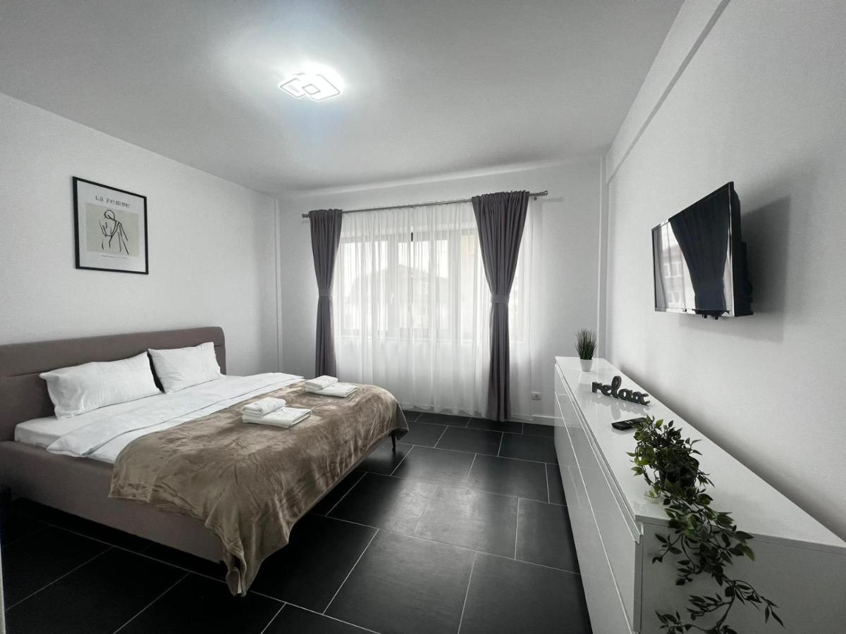 Marvellous Aparthotel With Master Apartments Suceava Extérieur photo