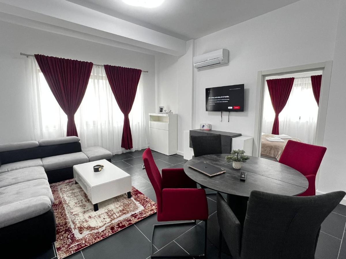 Marvellous Aparthotel With Master Apartments Suceava Extérieur photo